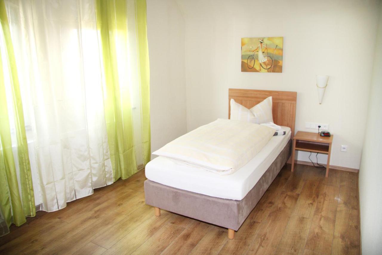 Hotel Gaststaette Wicke Baunatal Zewnętrze zdjęcie